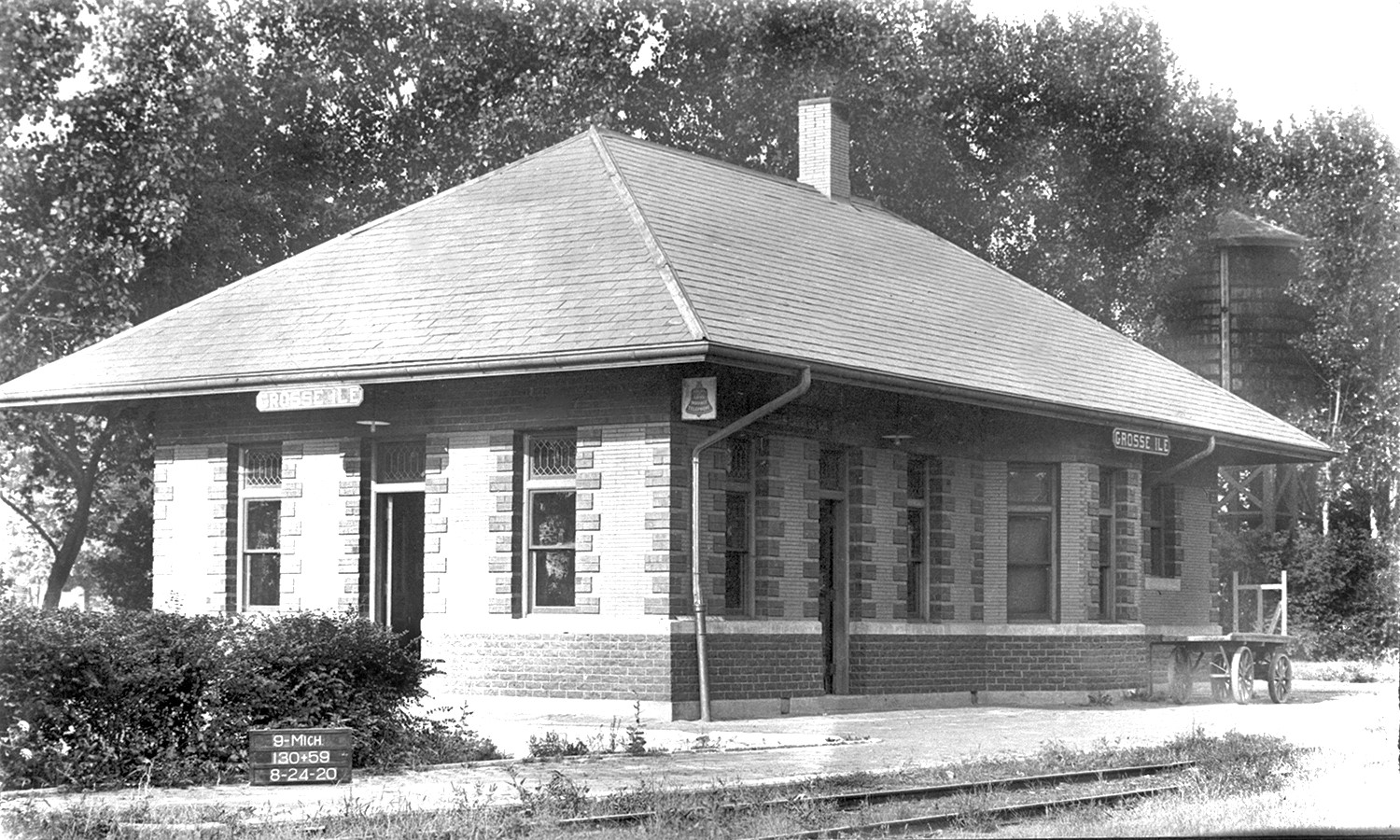 MC Grosse Isle Depot